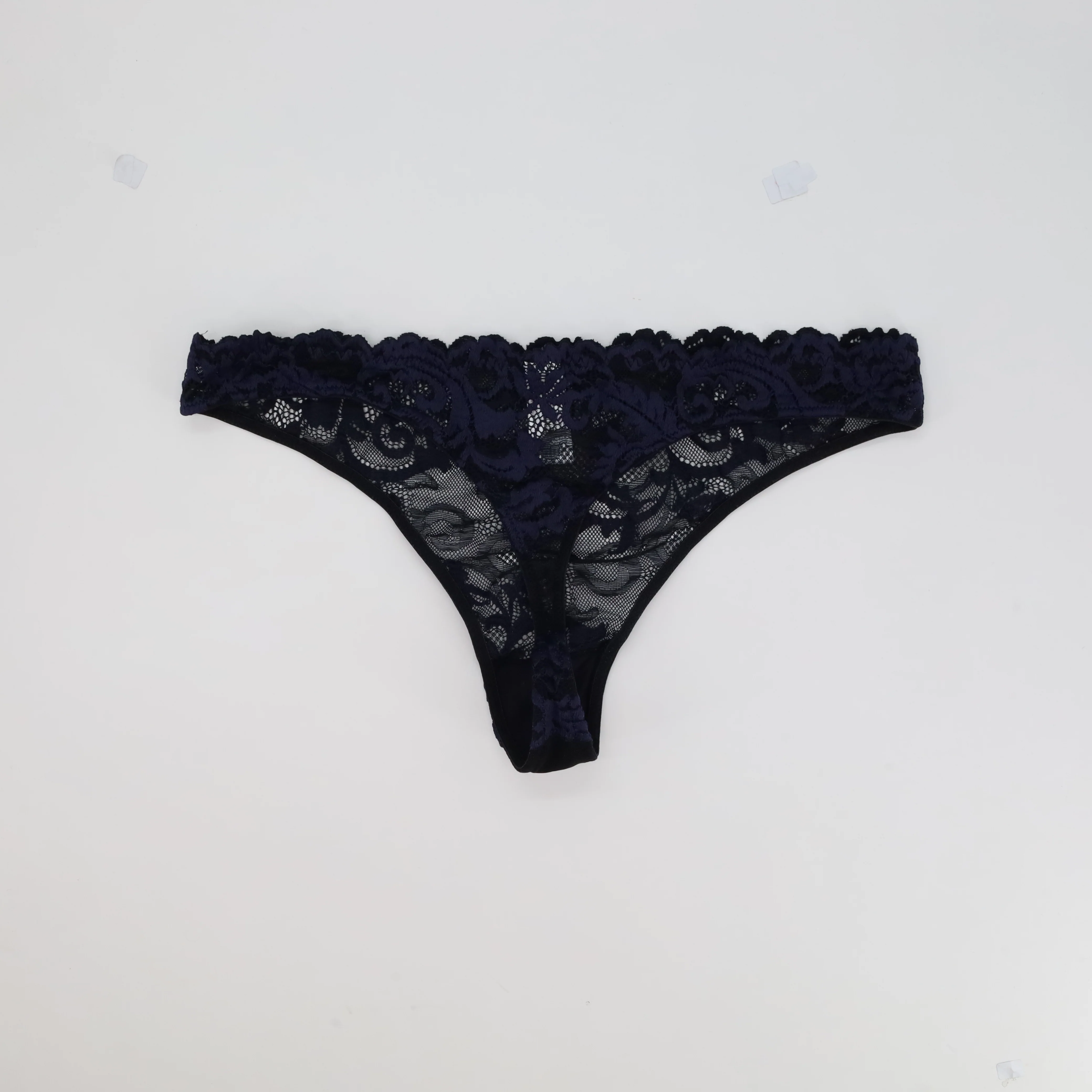 Tanga Wacoal Noir - Image 2
