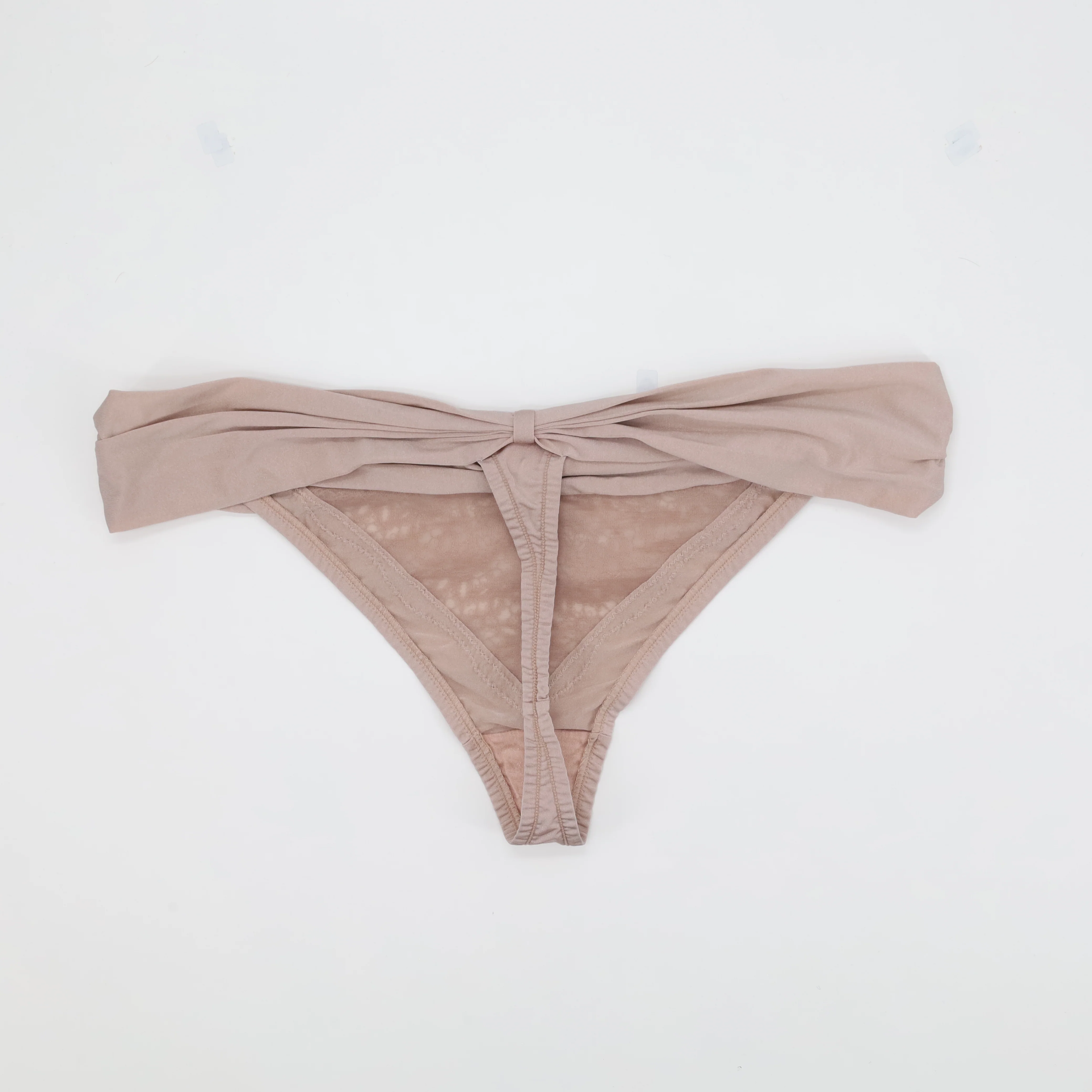 String Triumph Beige - Image 2