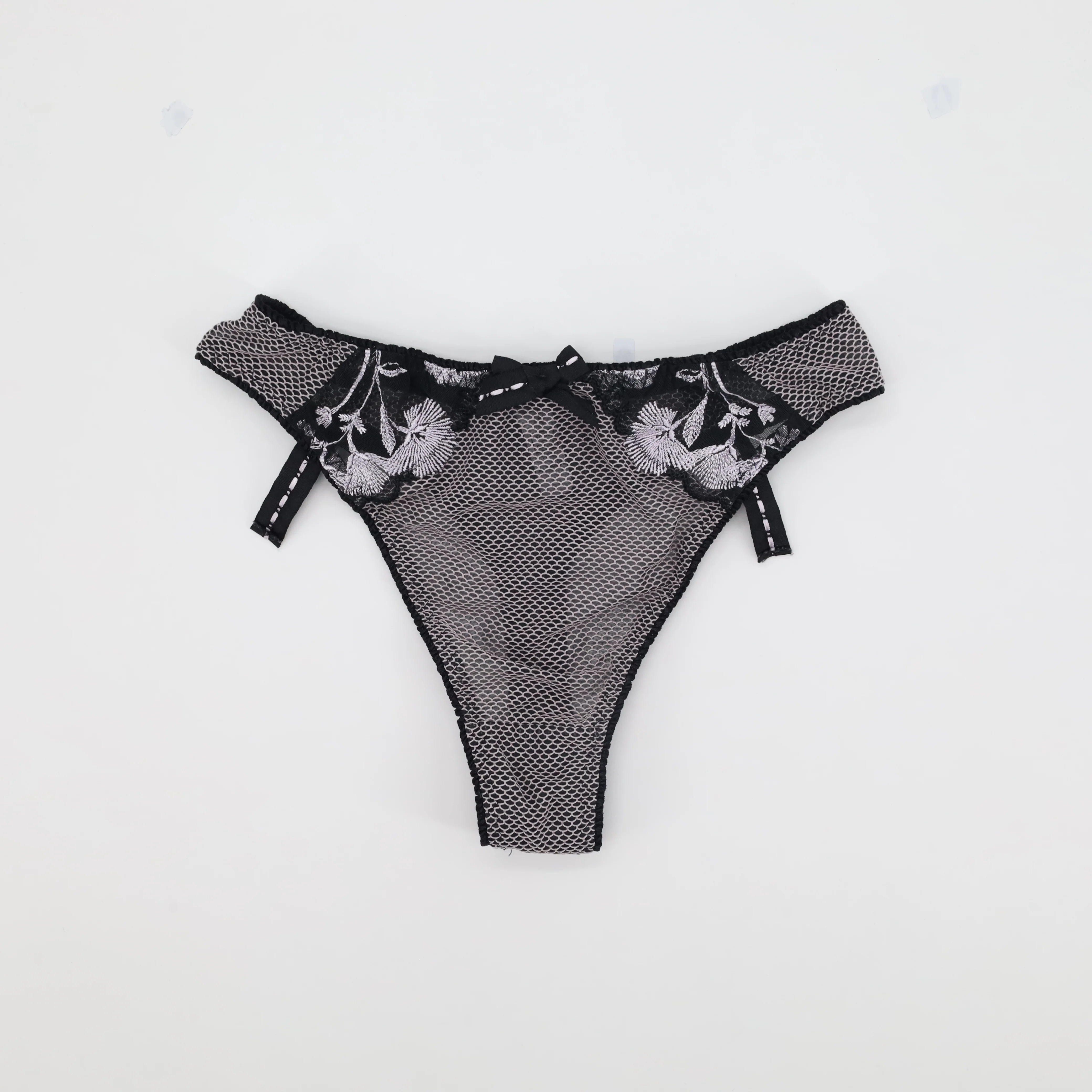 String Allande Noir