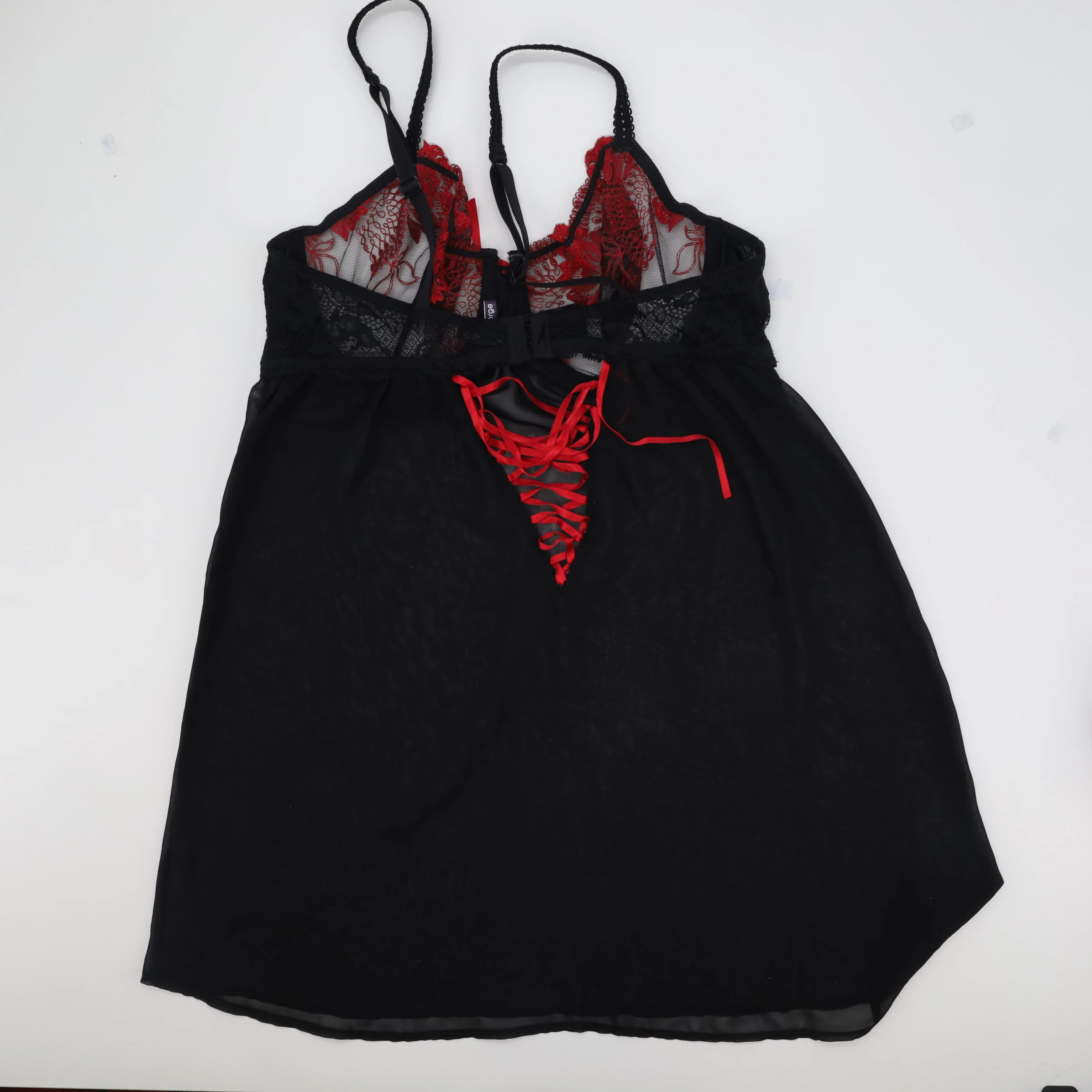 Nuisette RougeGorge Noir - Image 2