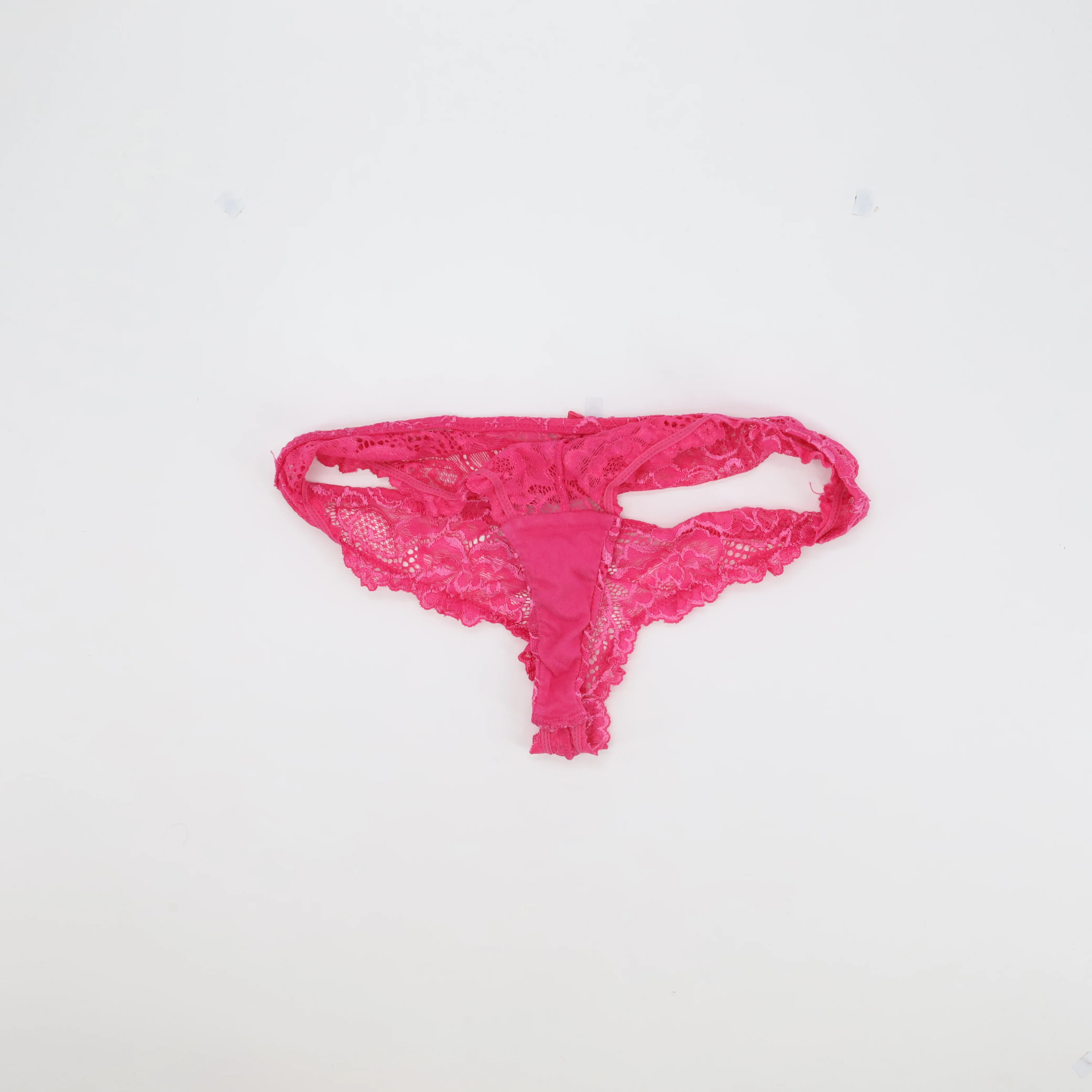 String RougeGorge Rose - Image 3