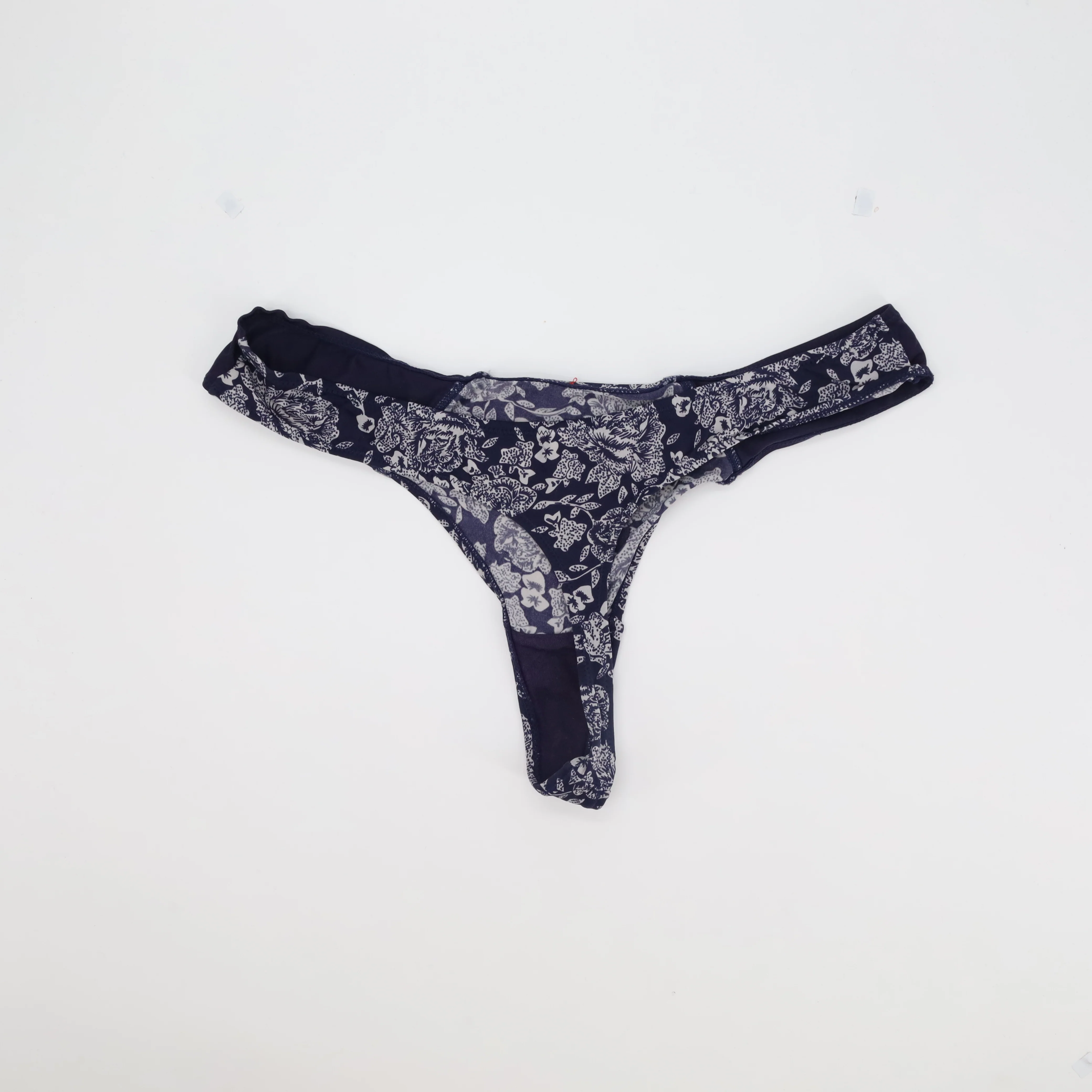 String RougeGorge Bleu - Image 2