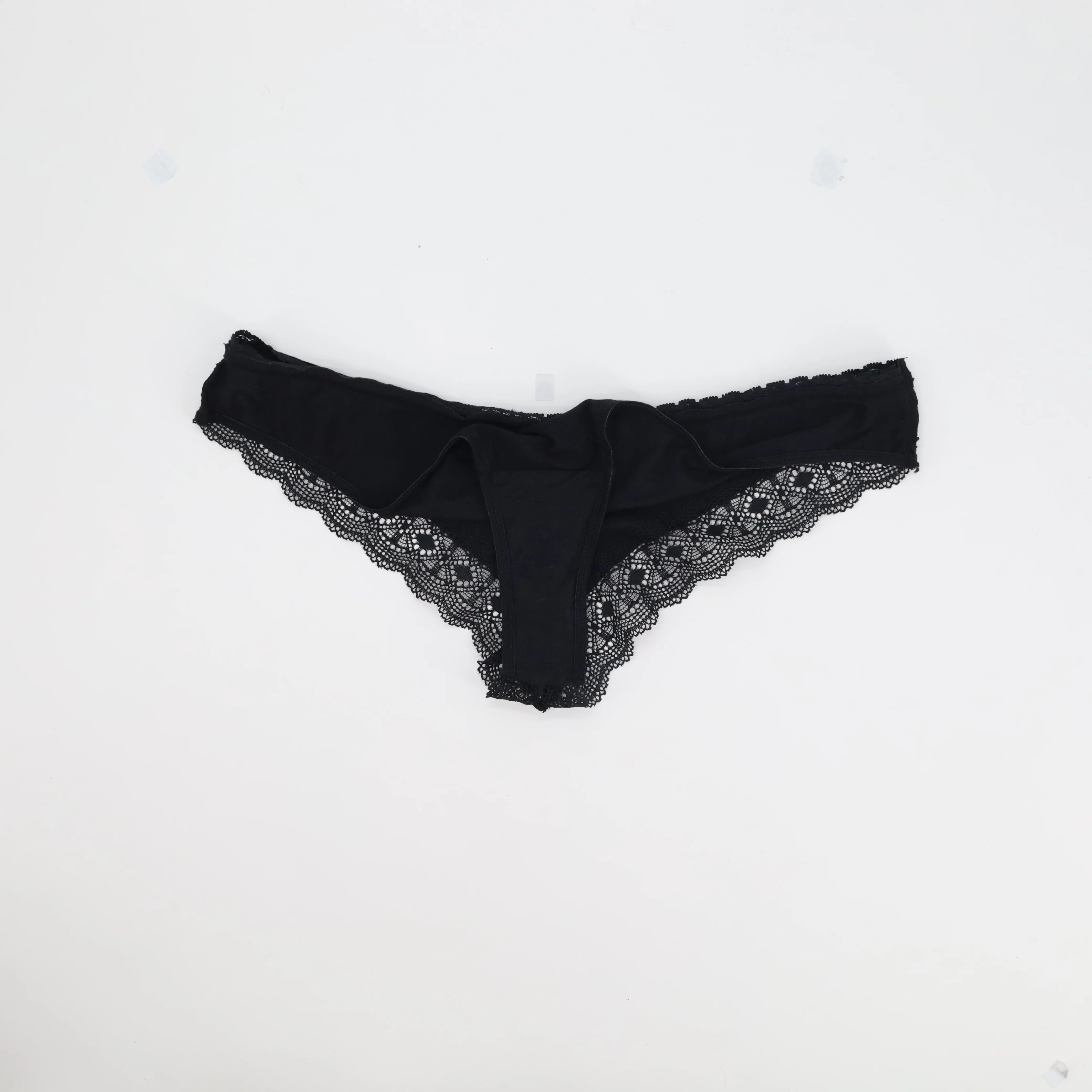 Tanga RougeGorge Noir - Image 3