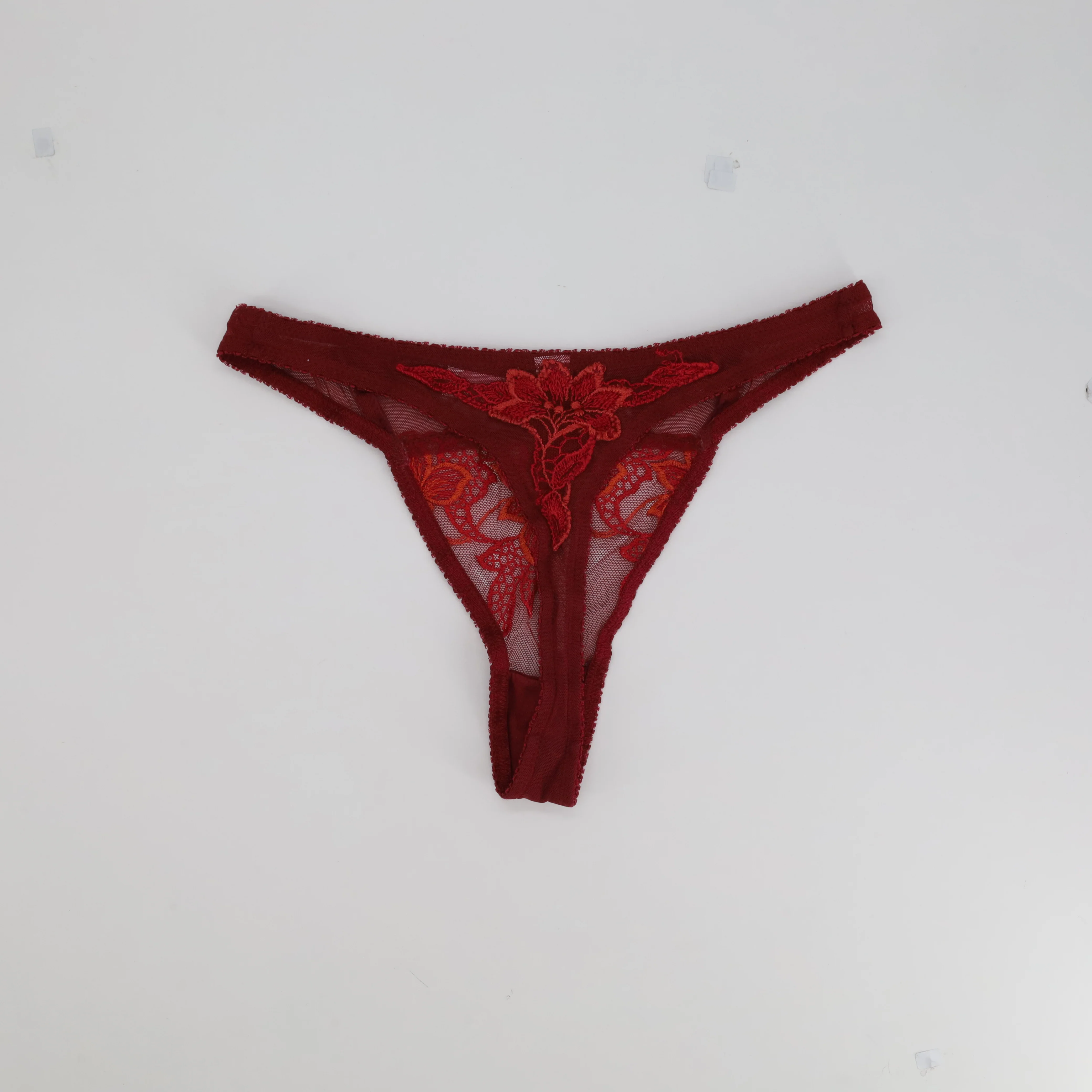 String Rouge - Image 2